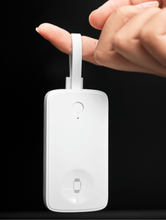Charger l&#39;image dans la galerie, Wiwu - Mini Batterie Externe pour Apple Watch &amp; iPhone (USB-C)